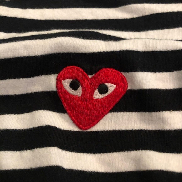 black and white striped designer tee with heart - Picture 2 of 3